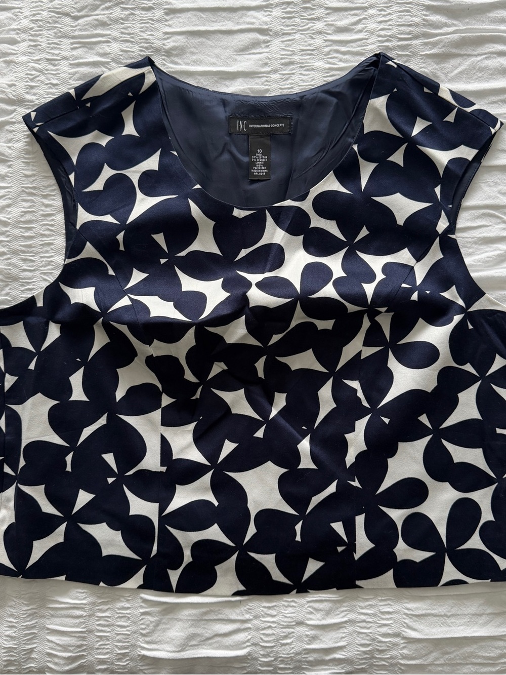 INC International Concepts Navy and White Abstract Floral Sleeveless Top